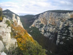 Liguria selvatica: da Finalborgo a Pian Marino